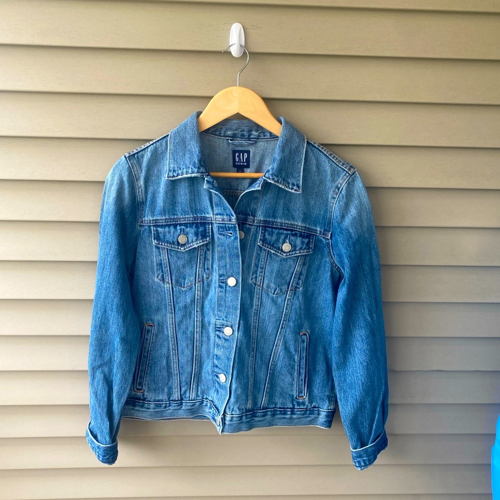 🌈 GAP Denim Jean Jacket - Women’s Size M